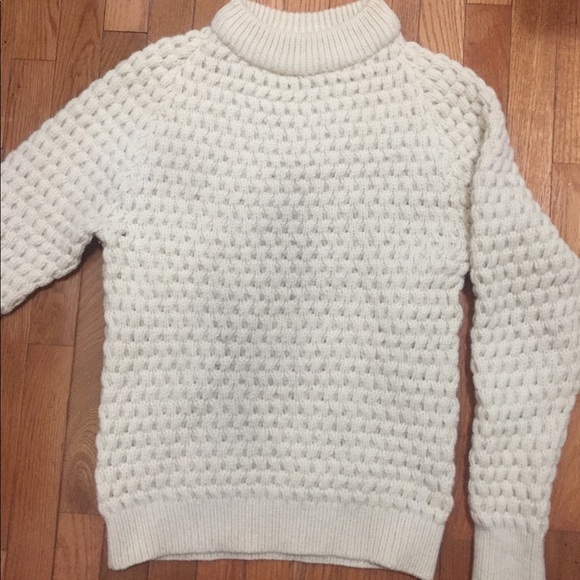 White fisherman’s sweater - Picture 2 of 3